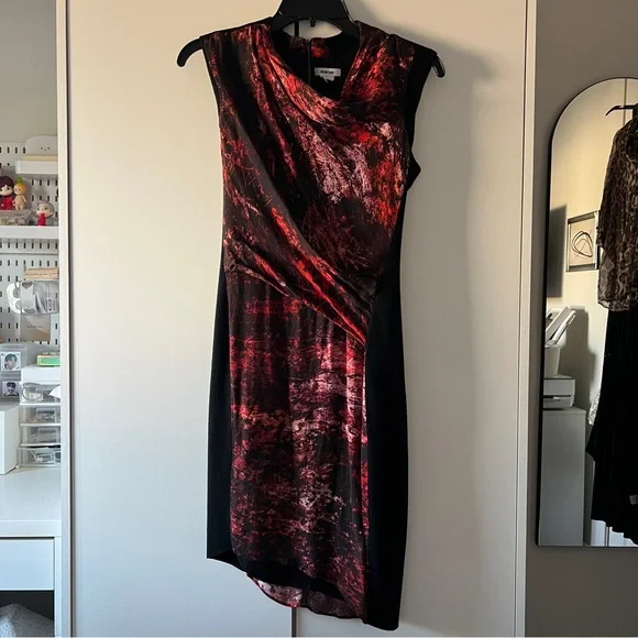 Helmut Lang Asymmetrical Red and Black Galaxy Bodycon dress w/ Cowl Neck Size 4 - Picture 4 of 10